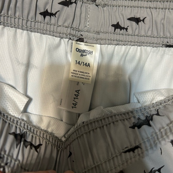 NWT Oshkosh B’gosh Boy’s Shark Gray Quick Dry Hybrid Active Shorts - Size 14 - Picture 3 of 4